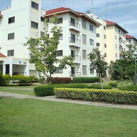 Seastar Properties Rayong Exterior foto