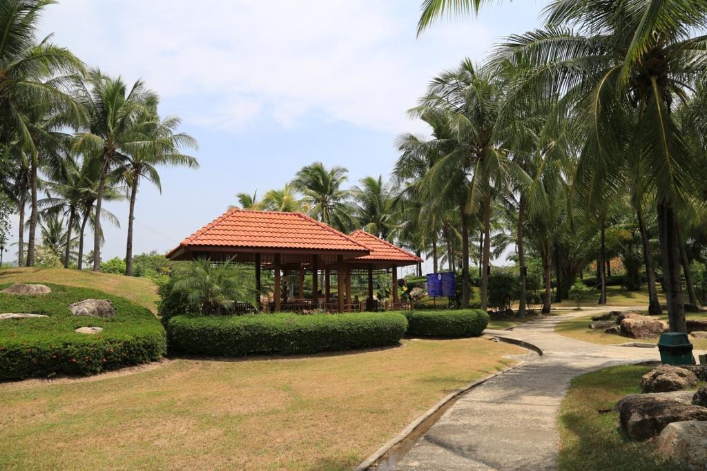 Seastar Properties Rayong Exterior foto