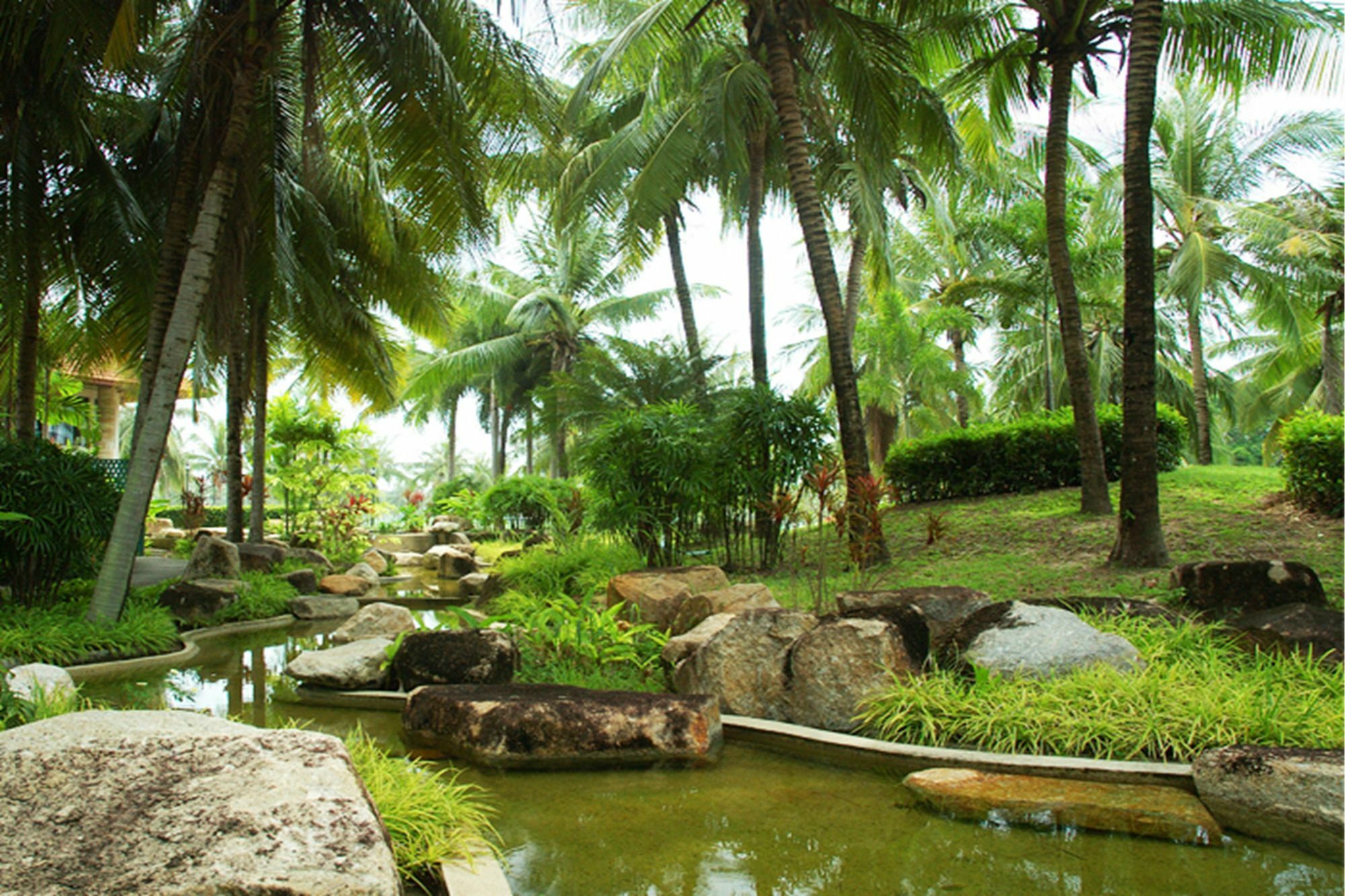 Seastar Properties Rayong Exterior foto